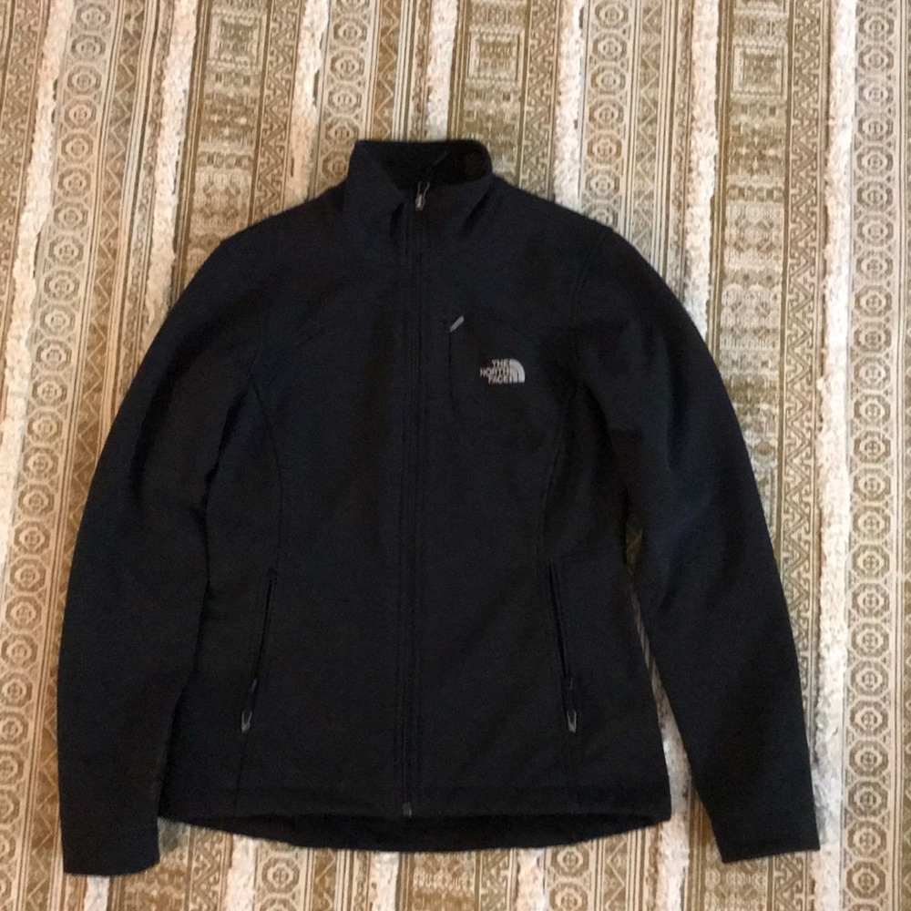 The north face small women’s windbreak/rain jacket